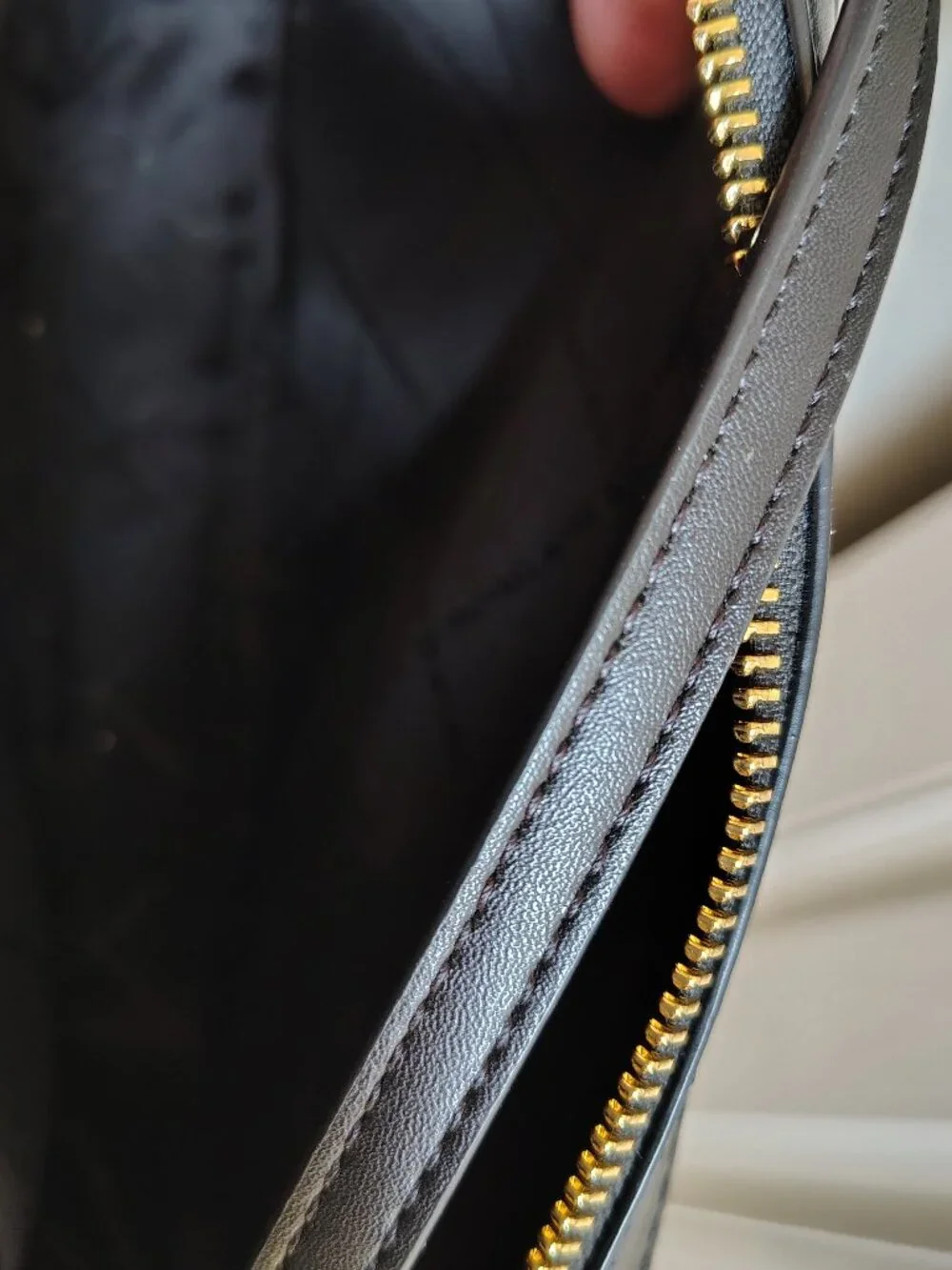 MICHAEL KORS FAUX LEOPARD FUR CROSSBODY With Gold Hardware - Picture 5 of 5